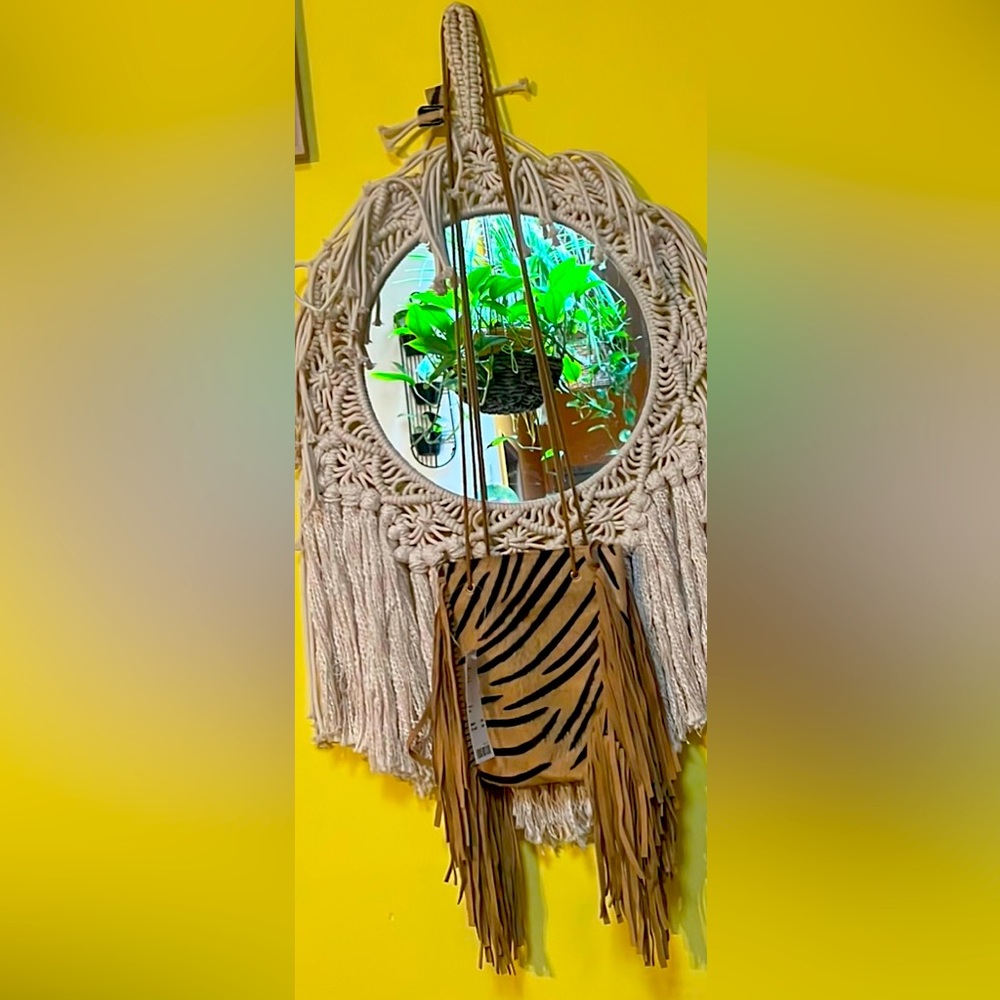 Very Cute, Light Weight HARPER FRINGE BUCKET Purse!!!!